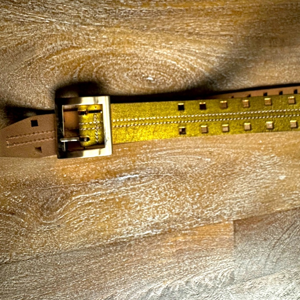 Women’s gold belt